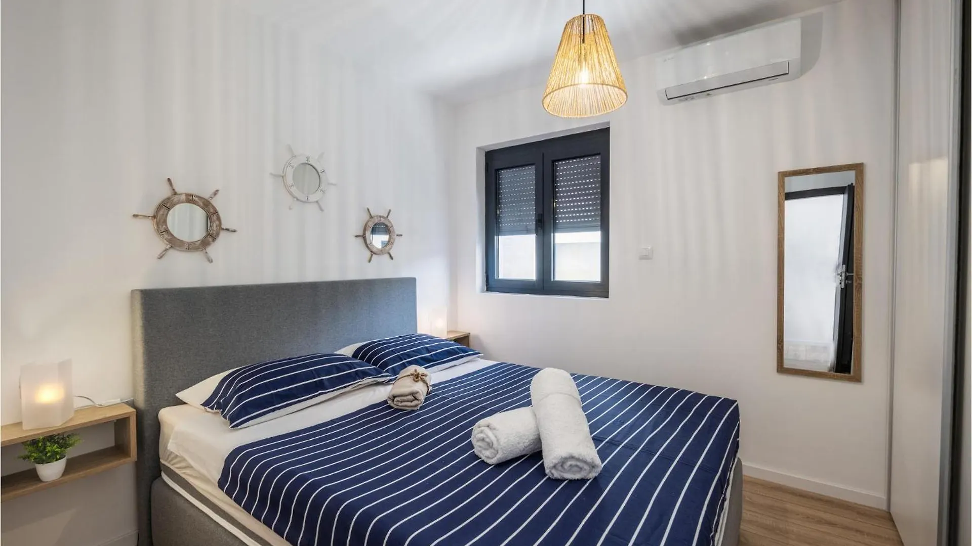 Cozy Apartment In Dramalj With Wifi 0*,  Chorvatsko